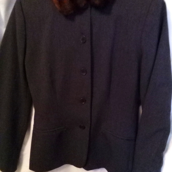 Ralph Lauren Lauren jacket with faux mink collar sz . Up your new street look. - Picture 2 of 9
